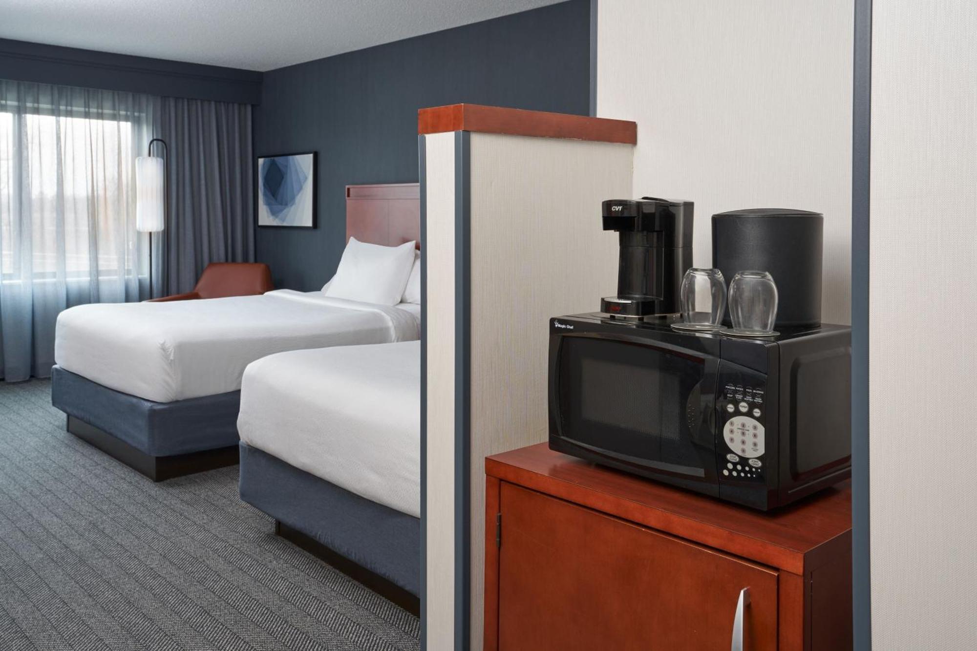 Courtyard By Marriott Glassboro Rowan University Екстер'єр фото